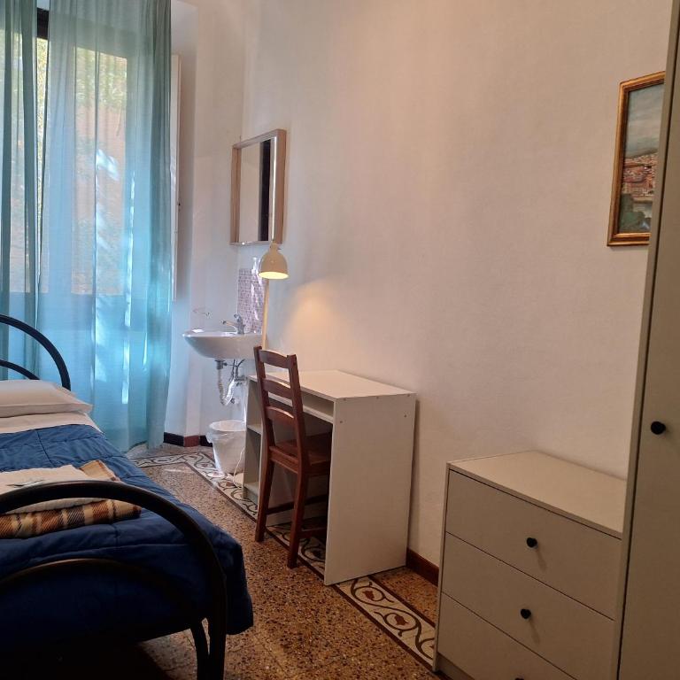 sleep easy - Camera Singola con Bagno Privato Esterno - 3