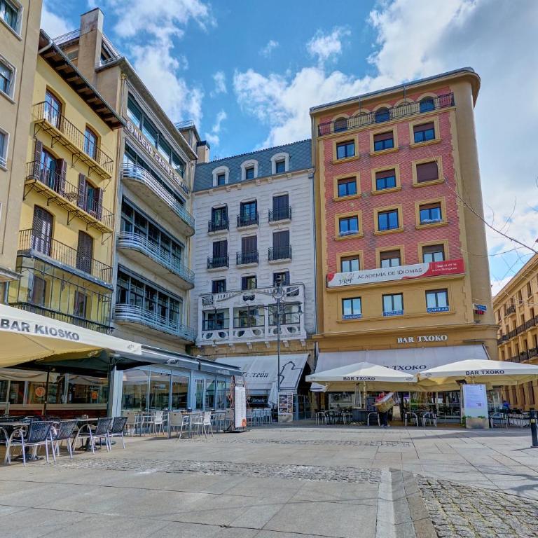 Apartamento Castillo by Clabao - Three-Bedroom Apartment - 47