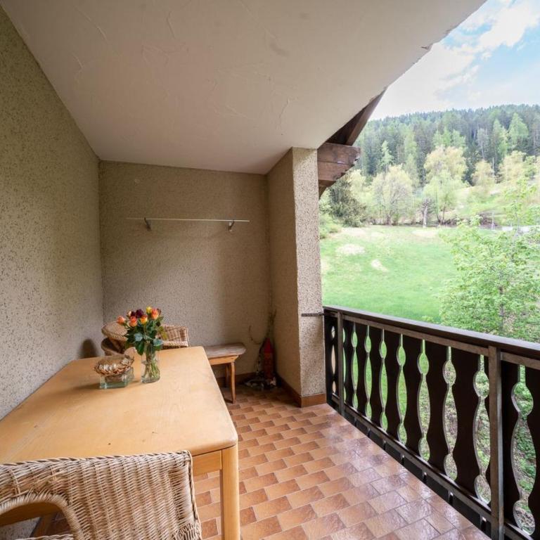 Chasa Valluns 5302 - WG - Apartment mit Aussicht und Balkon - 17