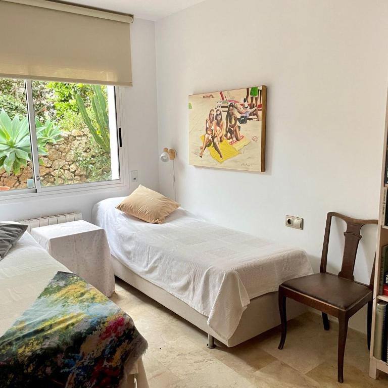 Villa with private pool, ocean & mountain views - Villa - 15