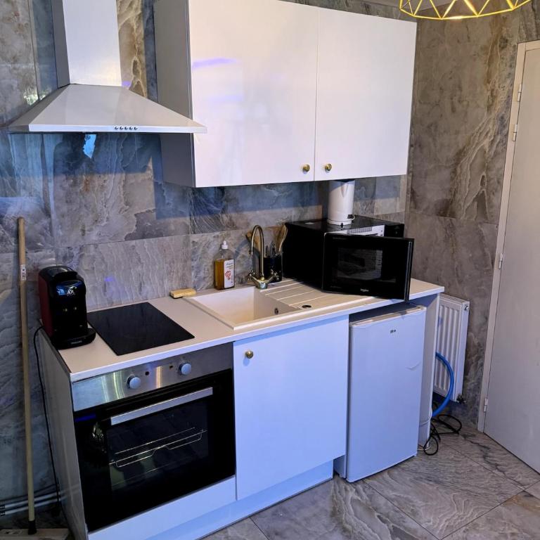 Golden house 2 - Jacuzzi - One-Bedroom Apartment - 16