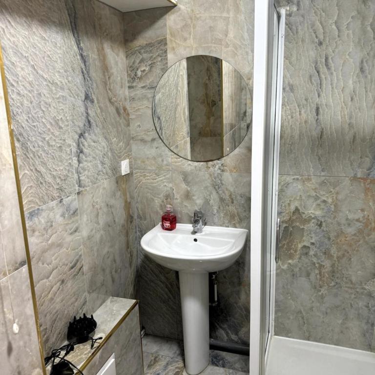 Golden house 2 - Jacuzzi - One-Bedroom Apartment - 19