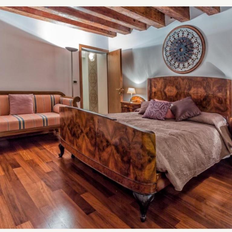 Suite Haven in Venice with private SPA - Two-Bedroom Apartment with Private Pool - 20