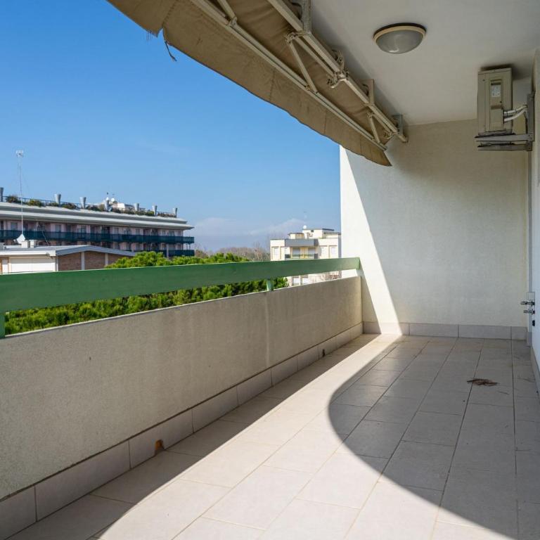 Enjoy the sea view from our spacious balcony - Appartamento - 23