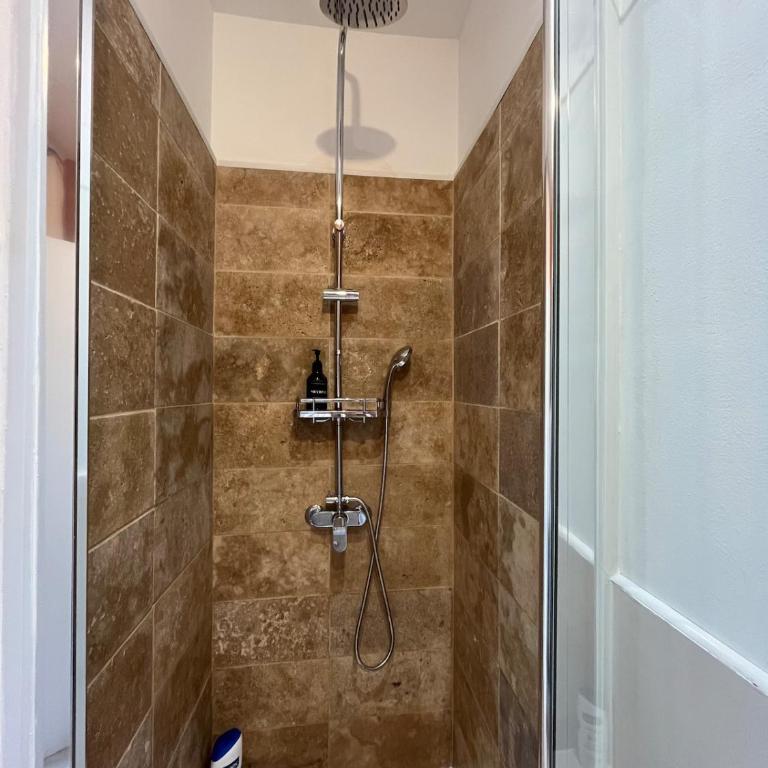 Charmant appartement proche centre-ville - Appartement 1 Chambre - 9