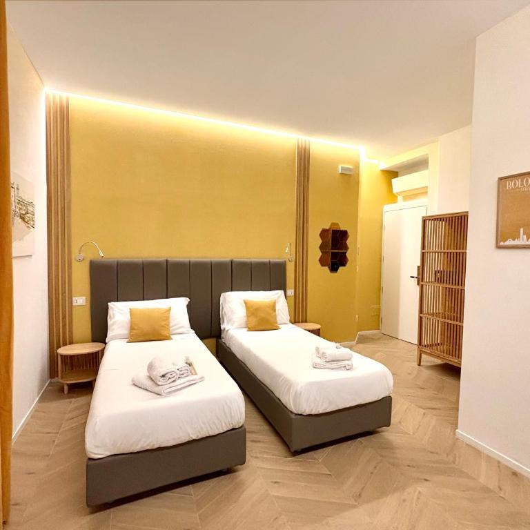 Reno Suite Bologna - Double or Twin Room with Private Bathroom - 6