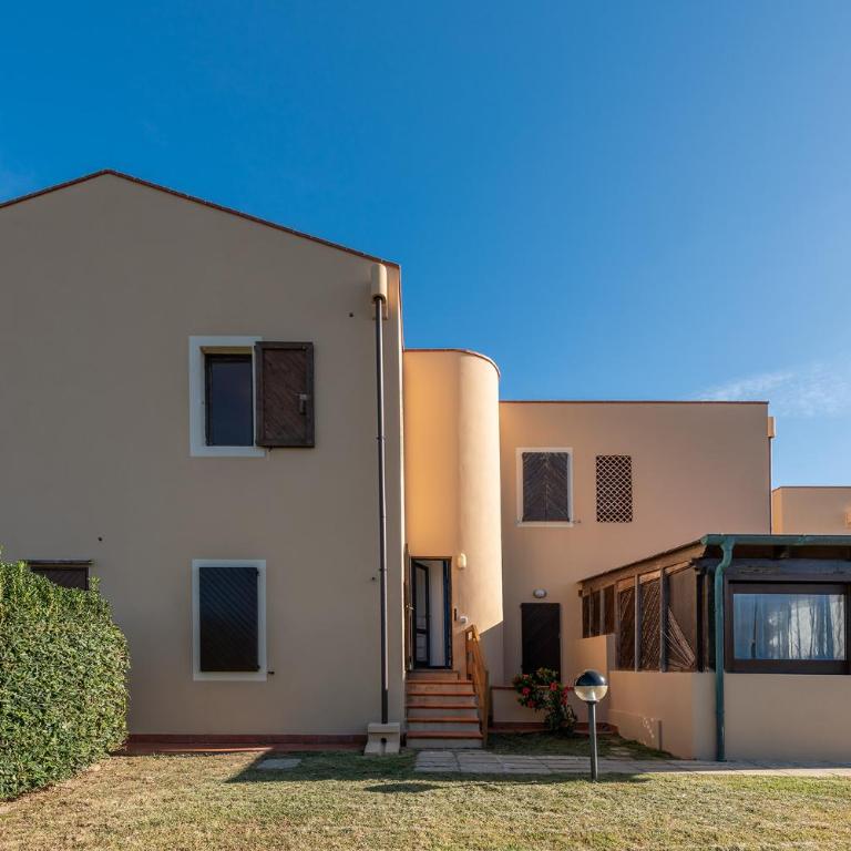 Trilo La Pelosa - Two-Bedroom Apartment - 2