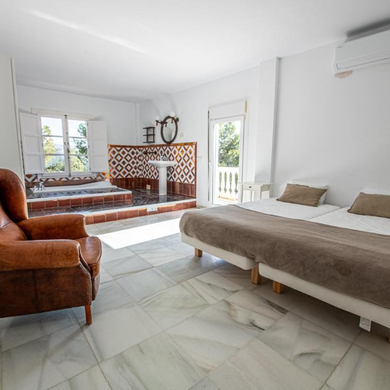 Gran villa con vistas al mar y piscina privada - Villa - 40