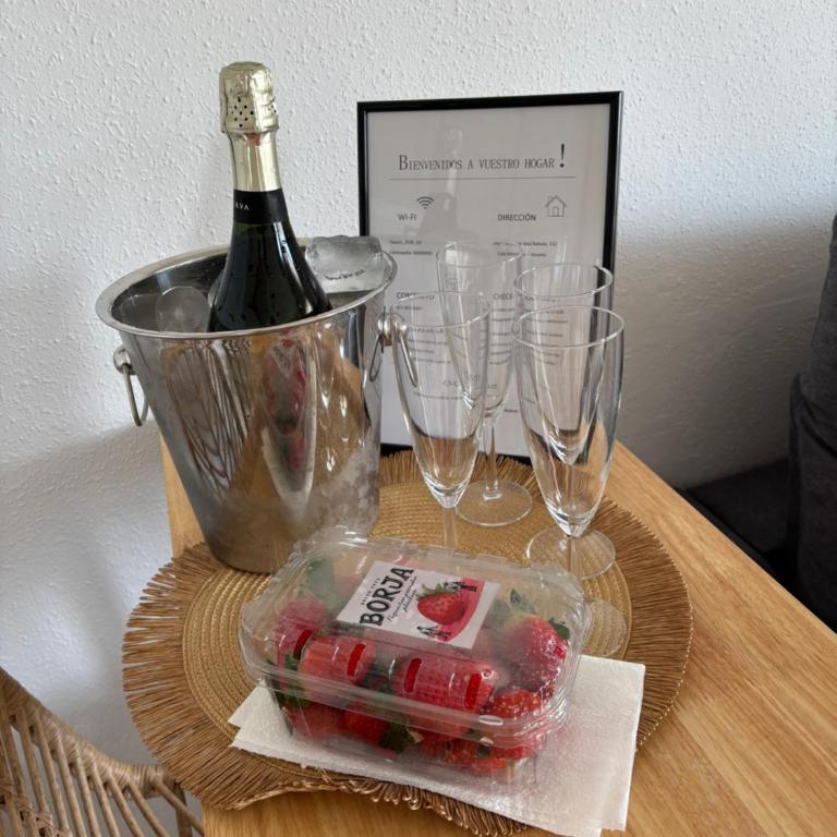 Apartamento con piscina y parking privado - One-Bedroom Apartment - 8