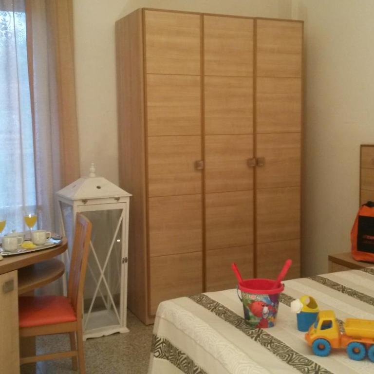 Hotel Camelia - Triple Room with Balcony - 3
