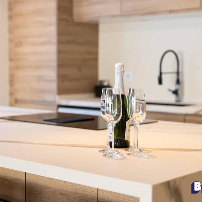Luxurious Marbella Apt Near Puerto Banus - Hot Tub - Apartamento - 14
