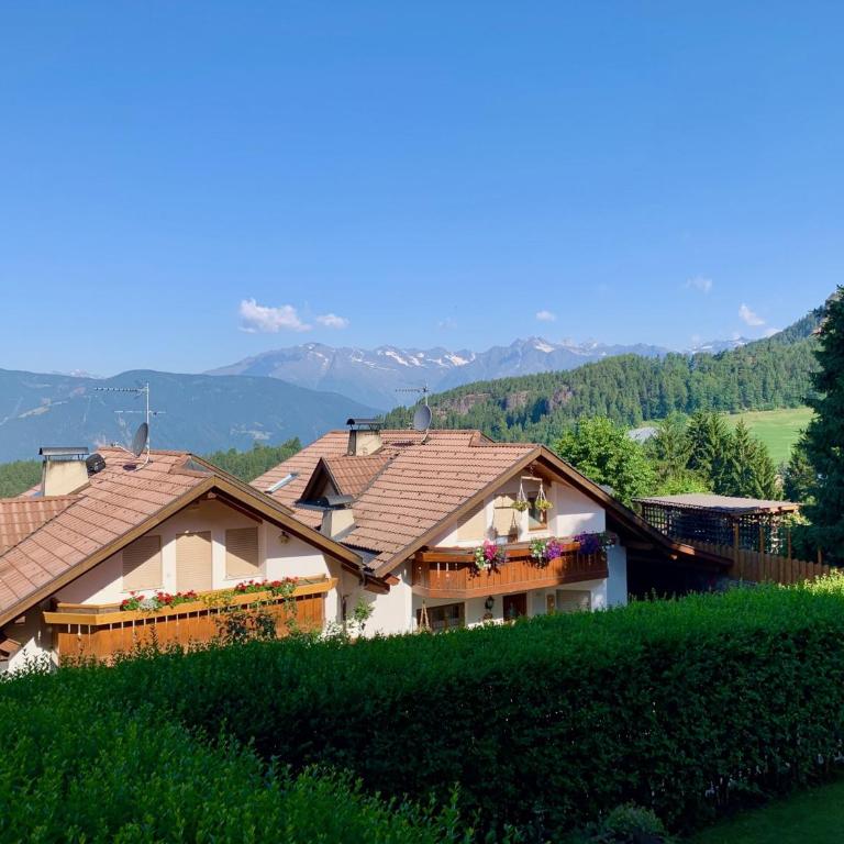 Apartment in South Tyrol with a beautiful panoramic view - One-Bedroom Apartment with Balcony - 2