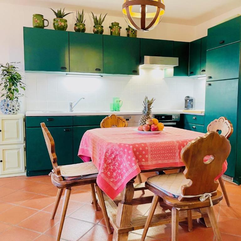 Apartment in South Tyrol with a beautiful panoramic view - One-Bedroom Apartment with Balcony - 6