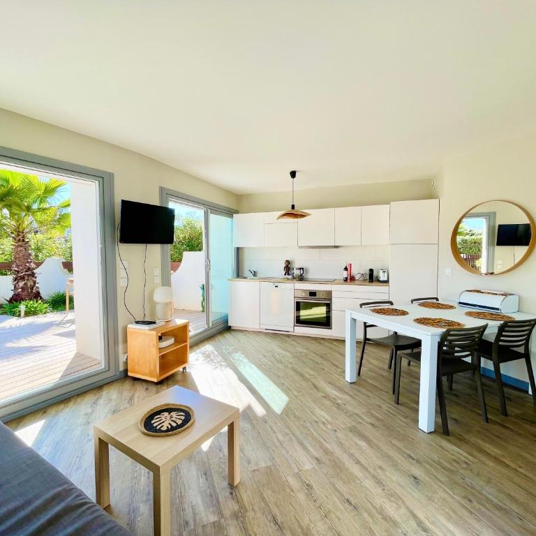 PGH N3 - Maison de Plage avec Parking Privé - Maison 2 Chambres - 8