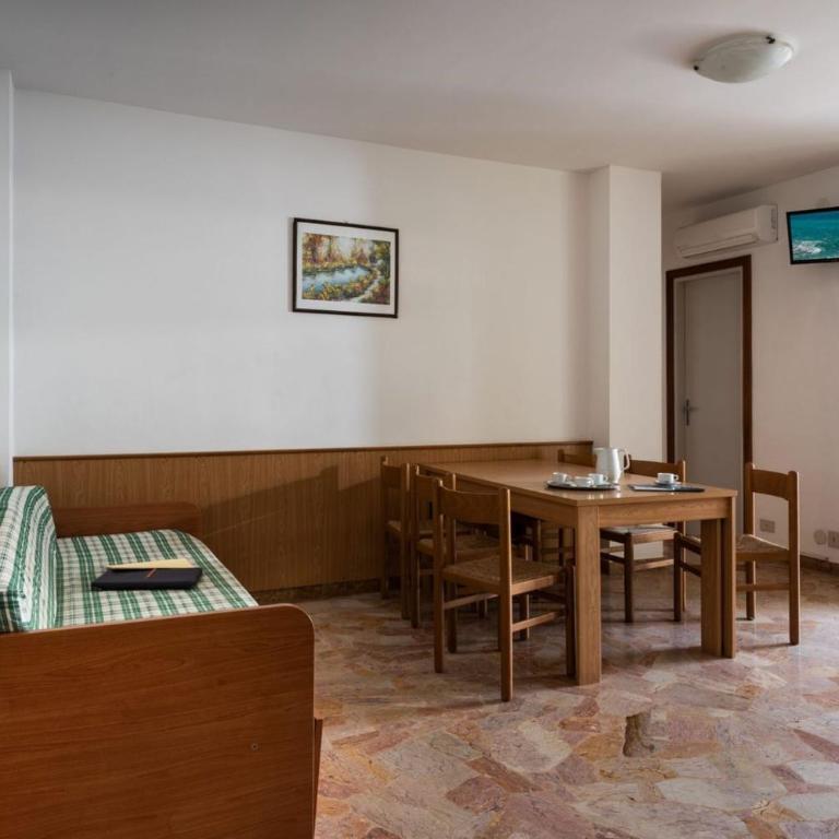 Beachside retreat with terrace in Bibione - Appartamento - 8