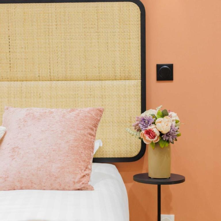 Stylish Apartment 3 Min from Haussmann, Sleeps4 - Appartement 1 Chambre - 11