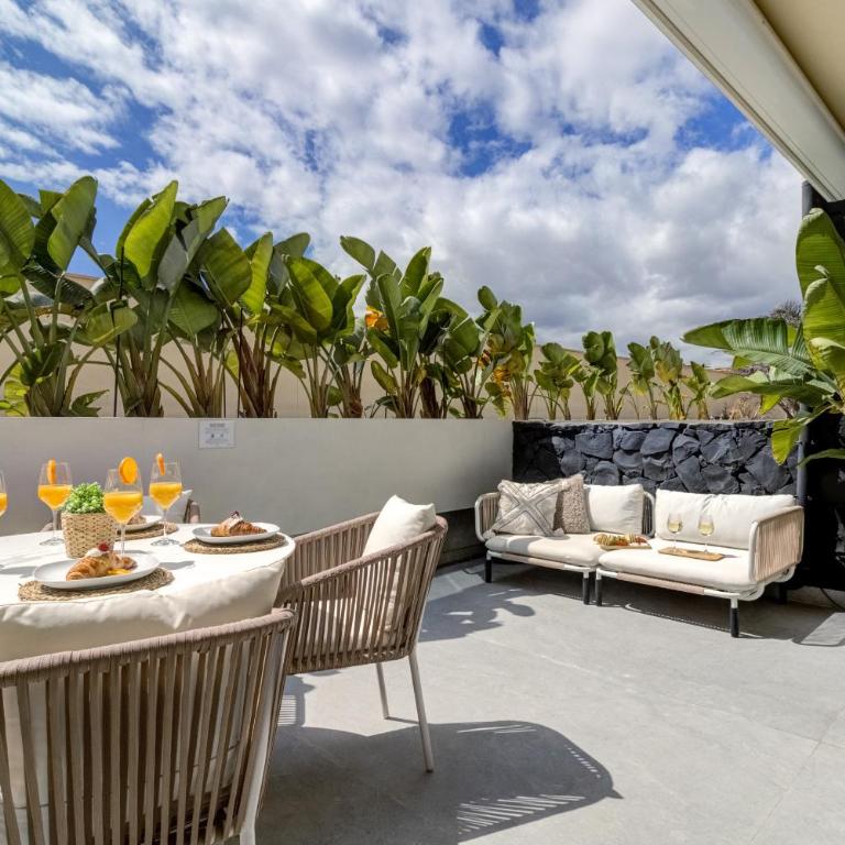 SEA VIEW I POOL I PRIVATE GARAGE I WI-FI I WINE l COFFEE - Apartamento de 3 dormitorios - 4