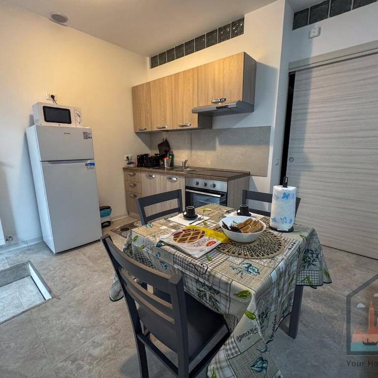 Casa Amicis - 5min stazione di Mestre Venezia - Appartamento con 1 Camera da Letto - 10
