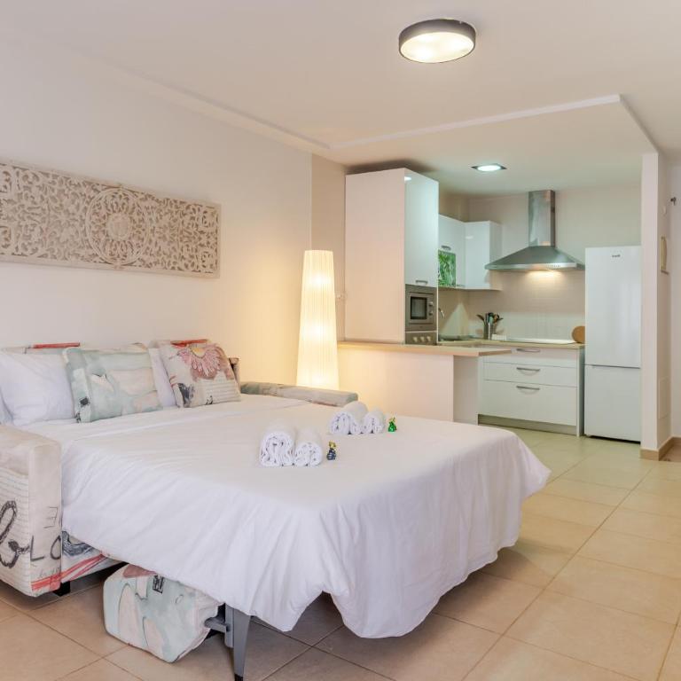 El Mocan Deluxe House - Padel, Pool & Terrace - Apartamento con vistas a la piscina - 17
