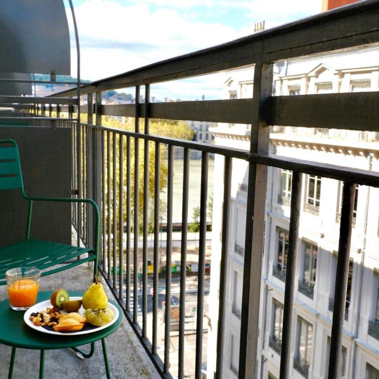 OKKO Hotels Lyon Centre - Chambre Classique avec Balcon - 10