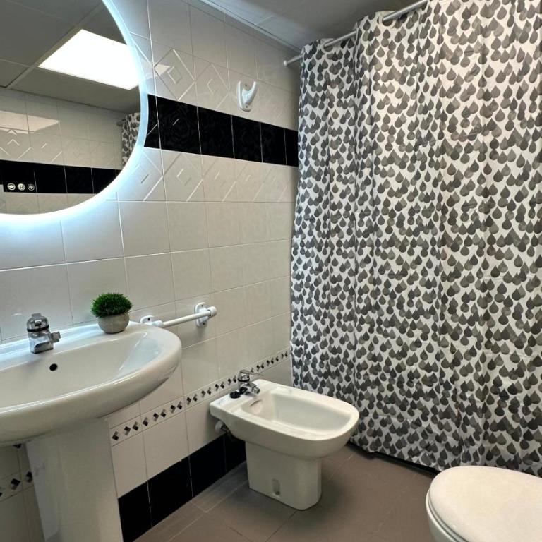 CAPRI GANDIA PRIMERA LÍNEA - Alquiler solo familias - Apartamento 1 dormitorio con vistas al mar y terraza - 10
