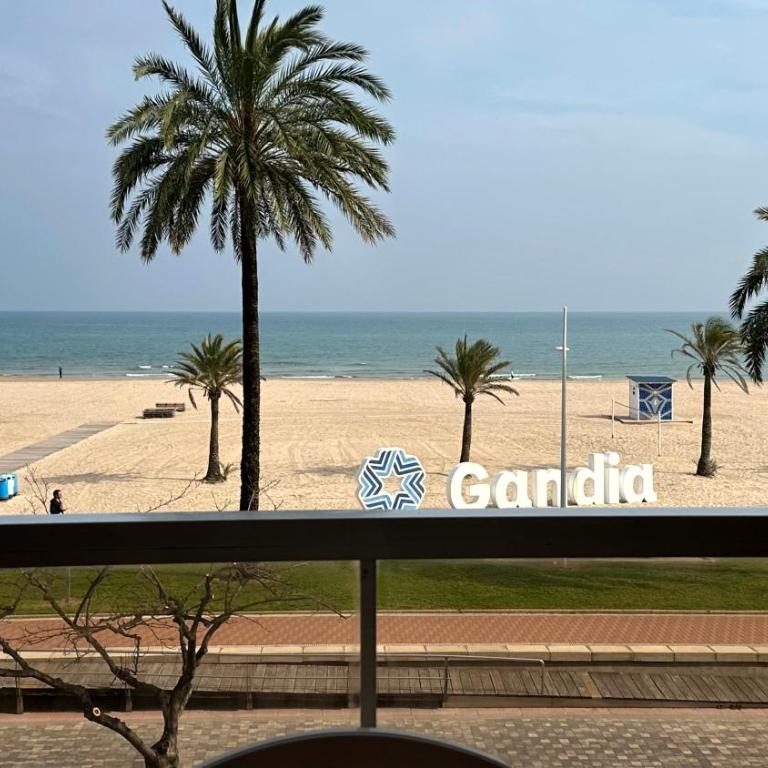 CAPRI GANDIA PRIMERA LÍNEA - Alquiler solo familias - Apartamento 1 dormitorio con vistas al mar y terraza - 15