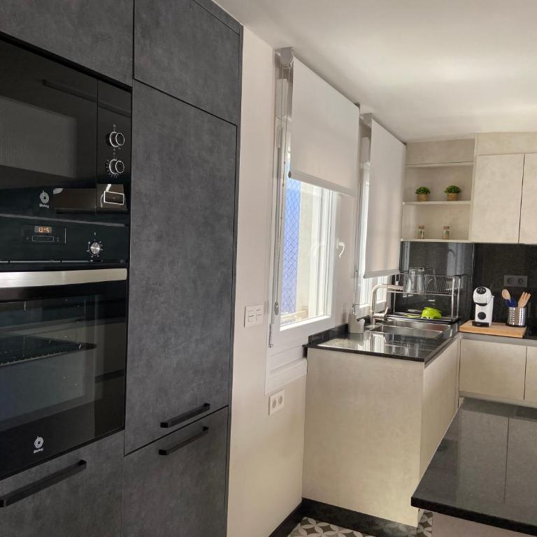 Ático 22 - céntrico, aire acondicionado y parking - Two-Bedroom Apartment - 43