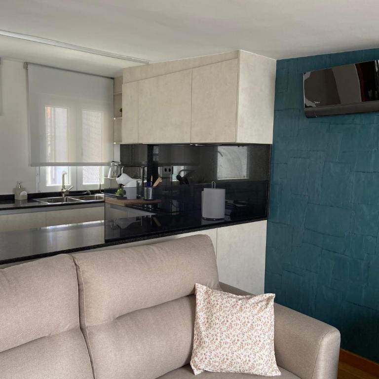 Ático 22 - céntrico, aire acondicionado y parking - Two-Bedroom Apartment - 45