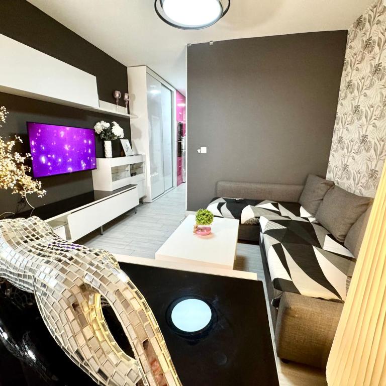 Luxury pink Centro Torremolinos Vistas al mar - Apartment with Sea View - 1