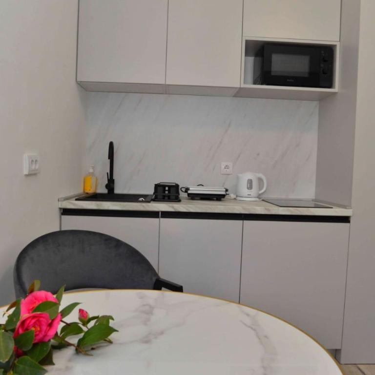 Apartments Boka bay - One-Bedroom Apartment with Balcony and Water View - 3