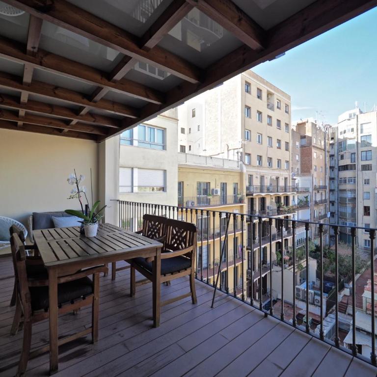 BarcelonaForRent The Central Place - Apartamento Prémium con 4 dormitorios y 2 baños - 8