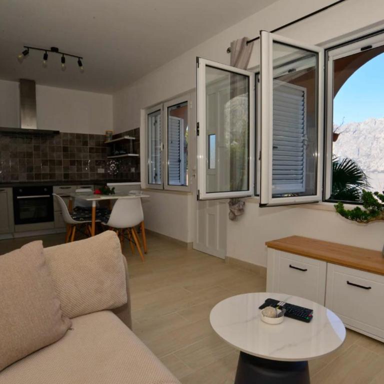 Apartments Boka bay - Two-Bedroom Apartment with Balcony and Sea View - 3