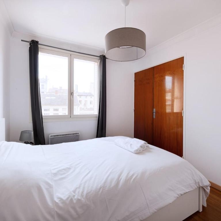 Charmant T3 au Cœur de Lyon 7ème - Appartement 2 Chambres - 3