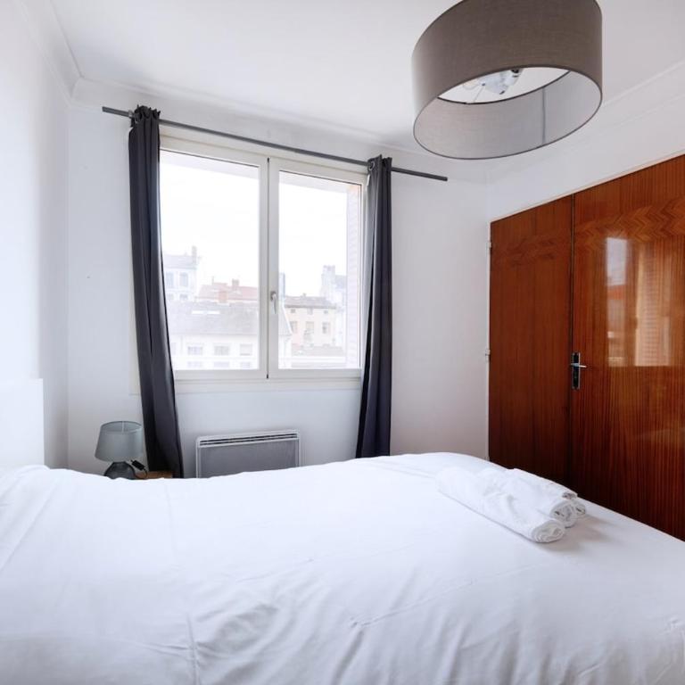 Charmant T3 au Cœur de Lyon 7ème - Appartement 2 Chambres - 17