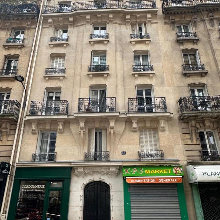 Superbe appartement rénové, calme et très bien desservi, Paris 15e - Appartement 2 Chambres - 24