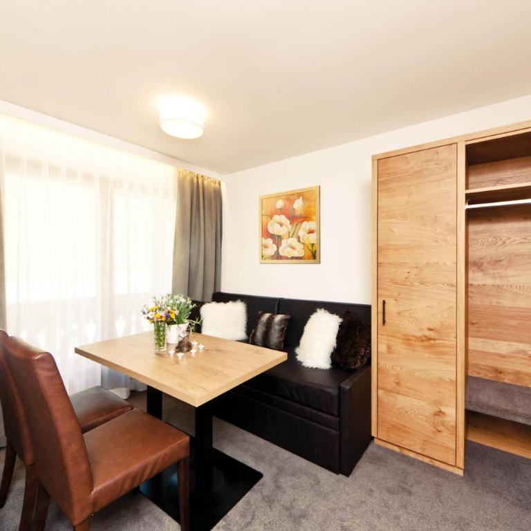 Waldpark Hotel Garni - Superior Apartment mit Stellplatz in der Garage - 3