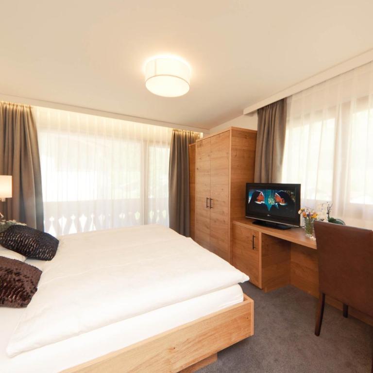 Waldpark Hotel Garni - Superior Apartment mit Stellplatz in der Garage - 1