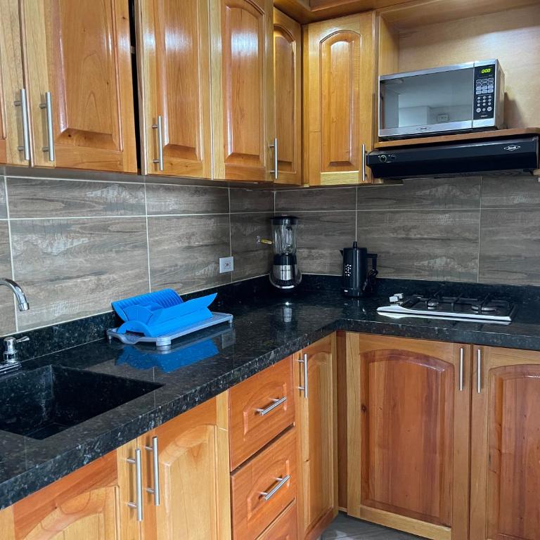 En Laureles con ascensor , balcón y muy bien ubicado en laureles Medellín , EL BARRIO MAS COOL DEL MUNDO - Apartamento de 1 dormitorio - 20