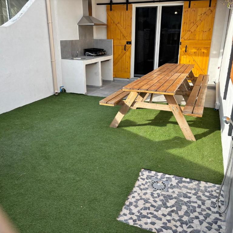 Maison avec cour 8 personnes - Bazarette - Three-Bedroom House - 2