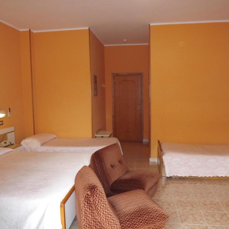 Hotel Cristina - Camera Quadrupla - 7
