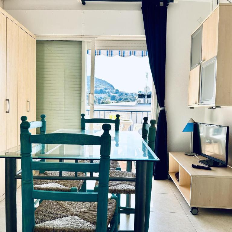 Cómodo Apartamento Cerca de la Playa en Roses - ES-258-124 - Apartment - 15