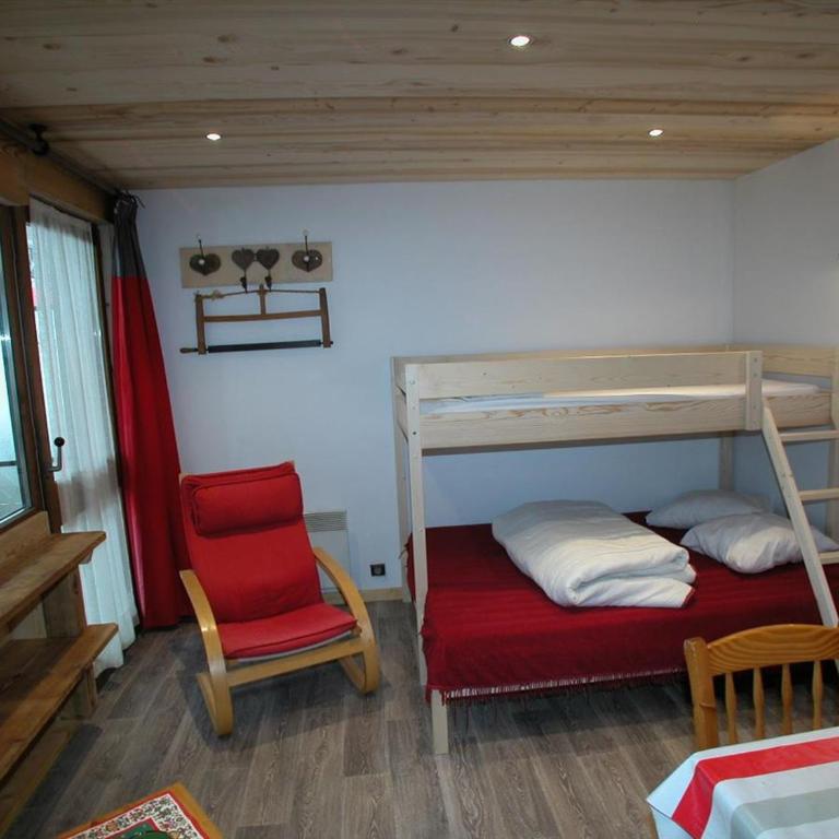 Studio confortable pour 3 près des remontées - Balcon et mobilier jardin - FR-1-676-217 - Estudio - 1