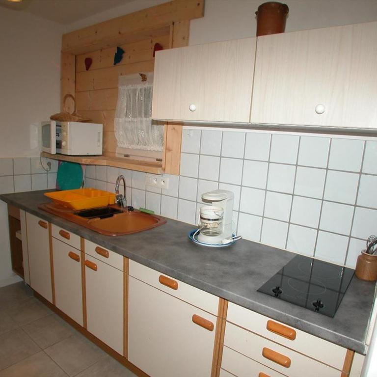 Studio confortable pour 3 près des remontées - Balcon et mobilier jardin - FR-1-676-217 - Estudio - 3
