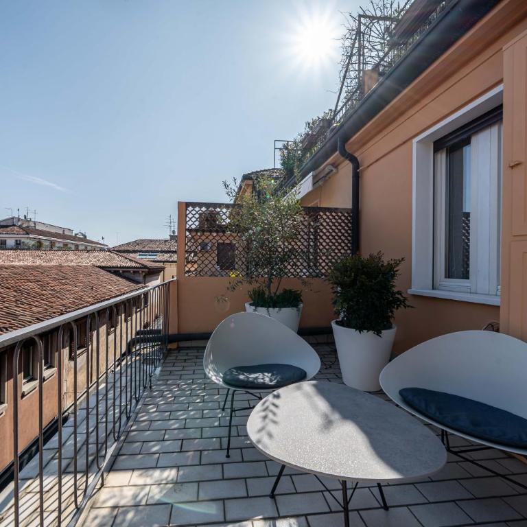 Residenza Veronica dietro l'Arena - Two-Bedroom Apartment with Terrace - 14