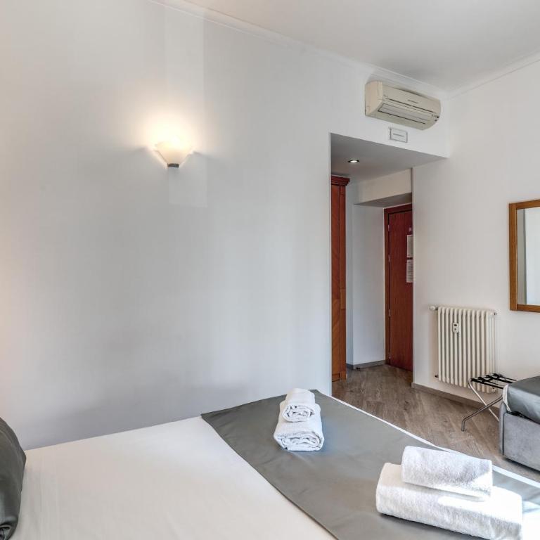 Roma dei Papi B&B - Camera Tripla - 6