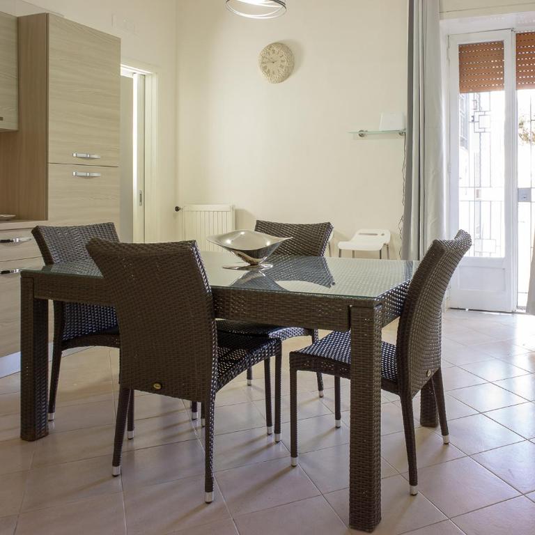 Apartment Enea - Camera Matrimoniale con Bagno in Comune - 4