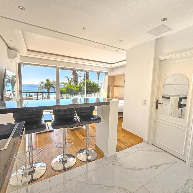 CARIATIDES STUDIO - PROMENADE HOLIDAY - Studio - Vue sur Mer - 4