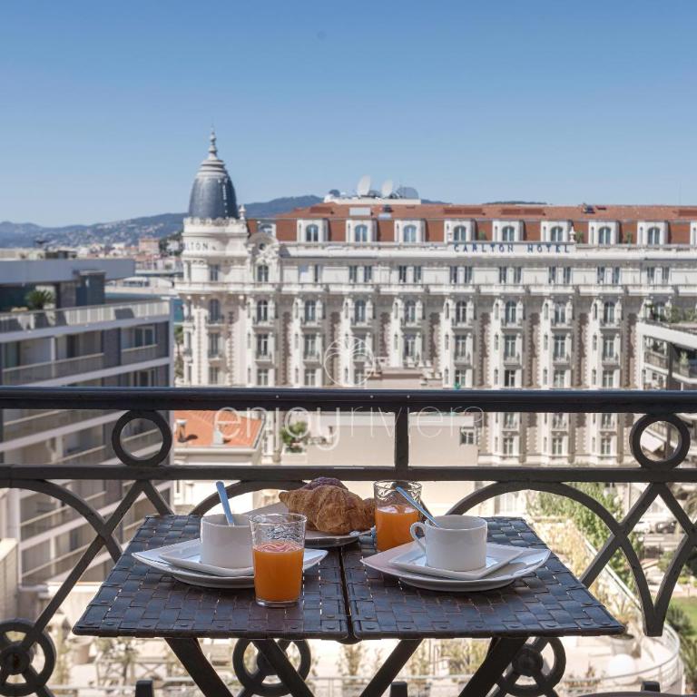 Palais Miramar Suite Art Modern - Derniere étages Vue Mer - 75m de confort - En Face des Plages -WIFI - Clim - Apartamento de 1 dormitorio - 6