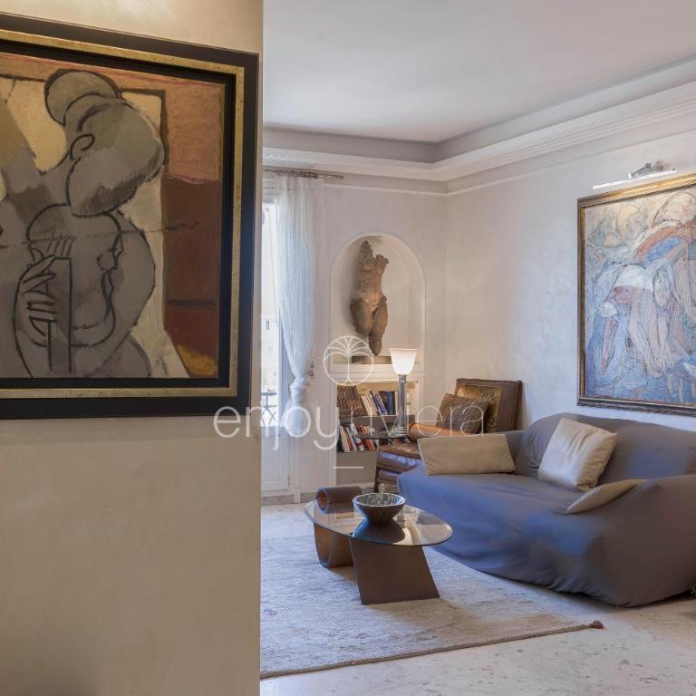 Palais Miramar Suite Art Modern - Derniere étages Vue Mer - 75m de confort - En Face des Plages -WIFI - Clim - Apartamento de 1 dormitorio - 9