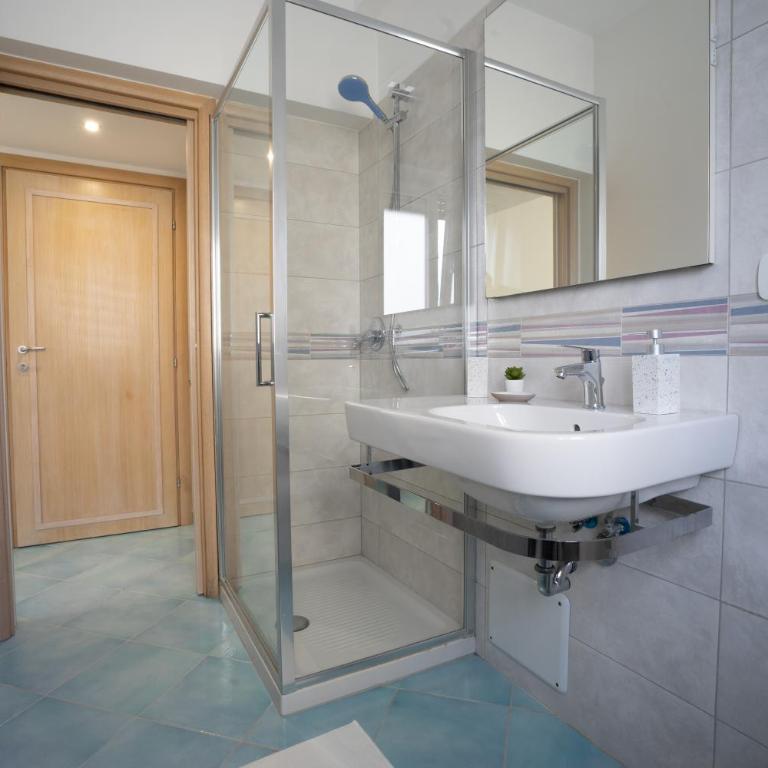 Domus Blu Aurelia - Appartamento con 3 Camere da Letto - 11